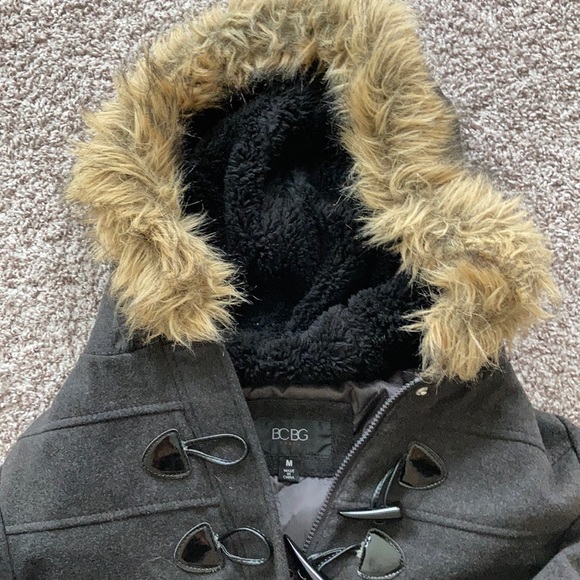 BCBG Winter Coat with faux fur hood trim. - Picture 2 of 3
